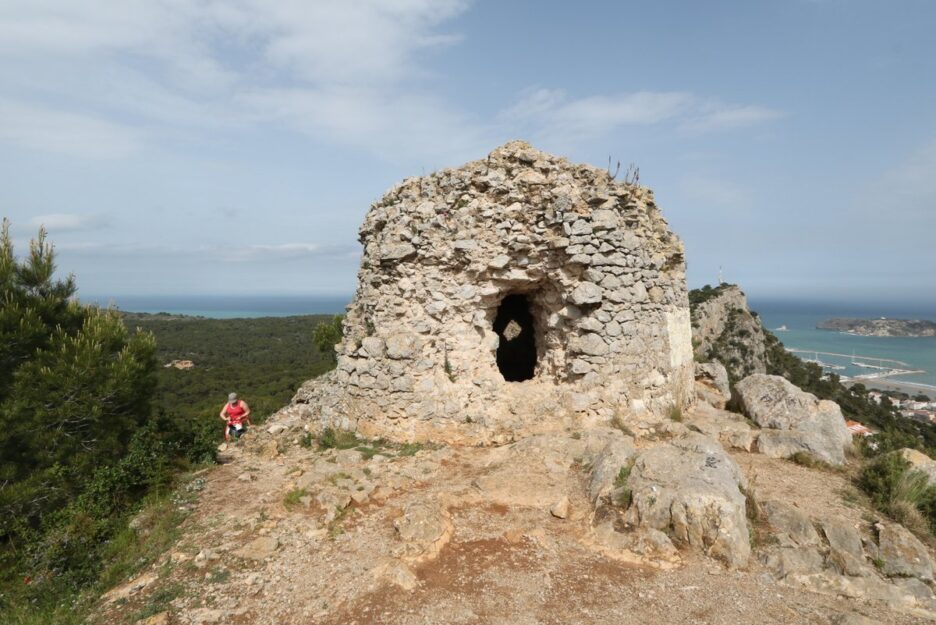 Лас Маурас (Л’Эстартит — Рока Маура — Башня Морача — Л’Эстартит)