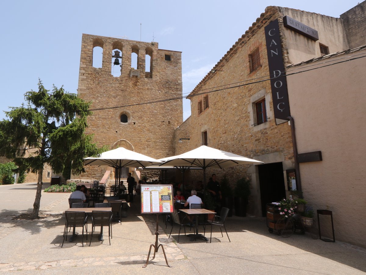 Restaurants in rural houses